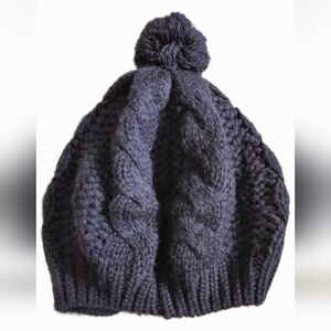 Black Knit Pom Pom Beanie